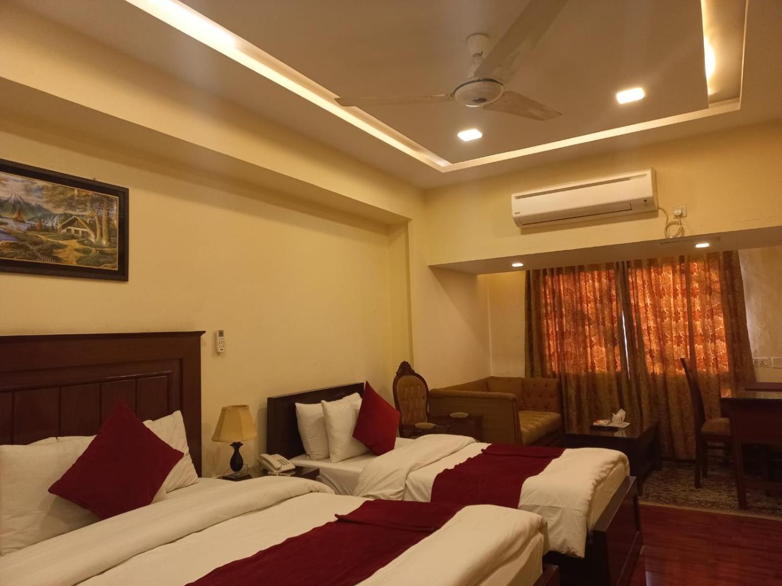 Diplomat Hotel Islamabad Bagian luar foto