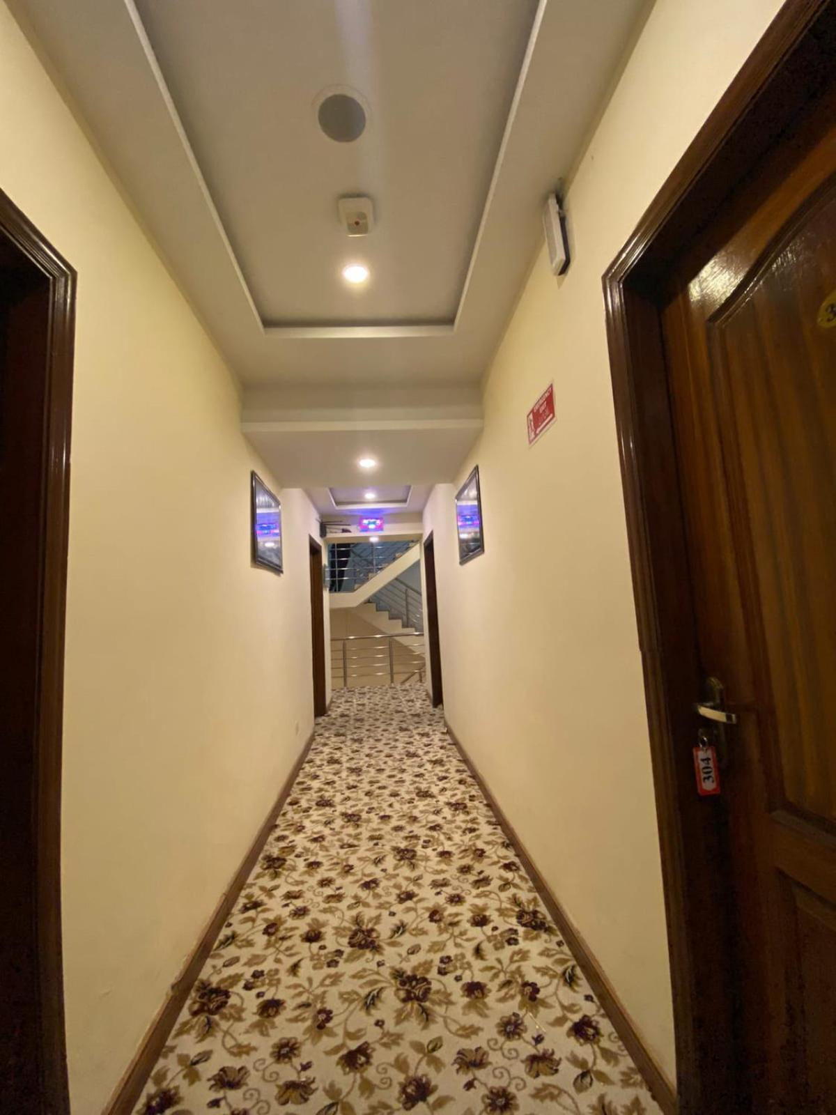 Diplomat Hotel Islamabad Bagian luar foto