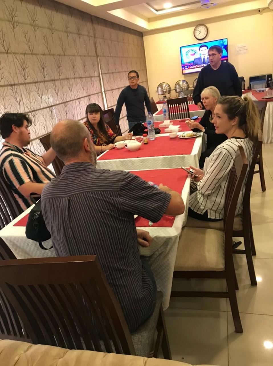 Diplomat Hotel Islamabad Bagian luar foto